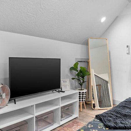 Stylish Studio In 希伯城 外观 照片