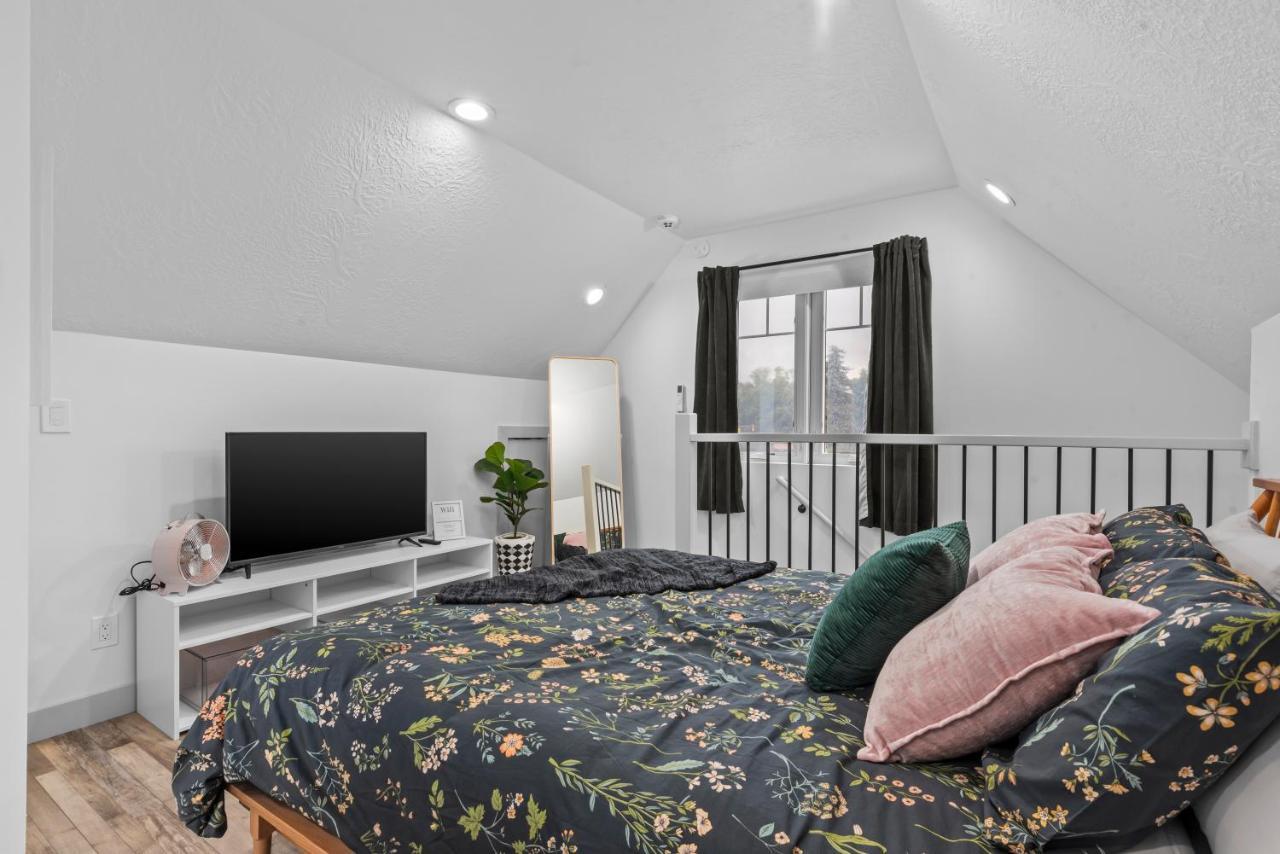 Stylish Studio In 希伯城 外观 照片